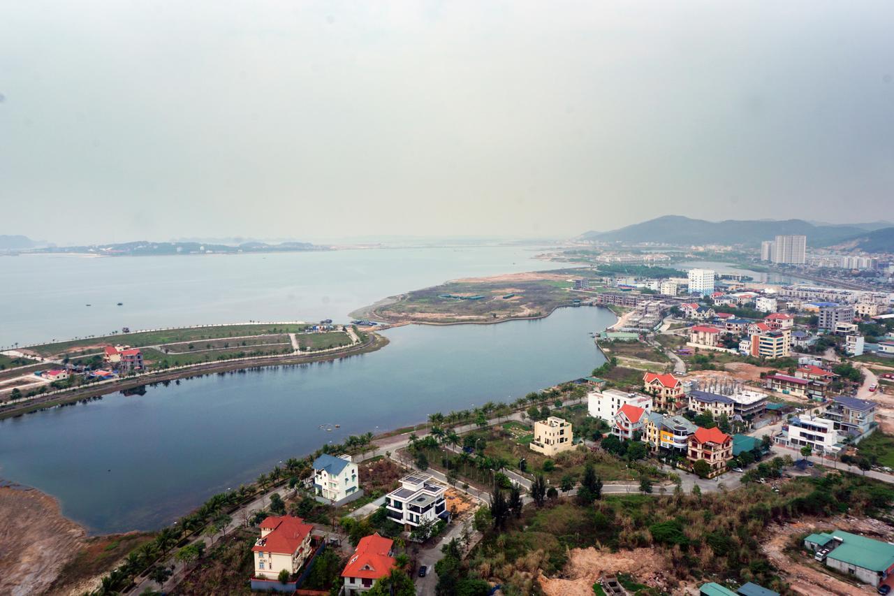 Apartemen 70 m² dengan 2 kamar tidur dan 2 kamar mandi pribadi di Halong Ha Long Bagian luar foto